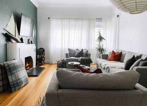 Centrally Located Luxury Two Bedroom Retreat