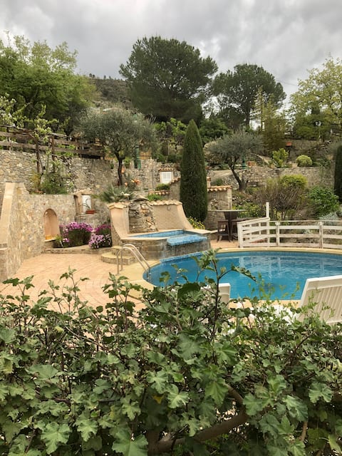 4-season studio in the countryside of Nice