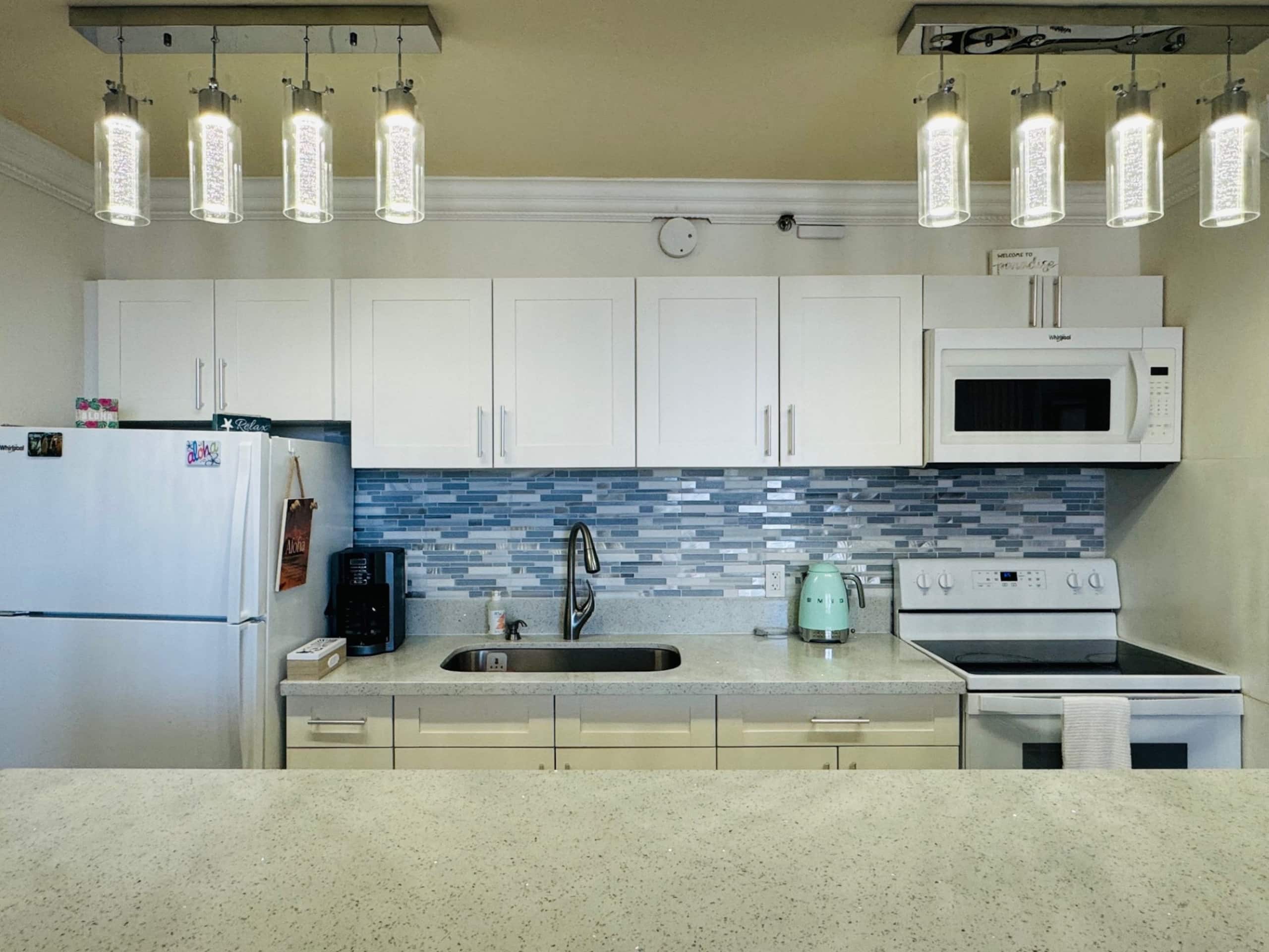 Condo in Honolulu · ★4.9 · 1 bedroom · 3 beds · 1 private bath - Image 33