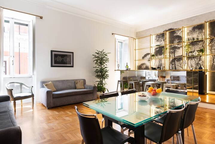 TreasureRome Quattro Fontane Luxury 5BR gallery image 2