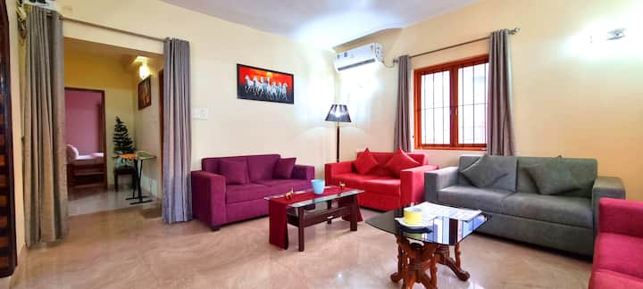 Living room image 1