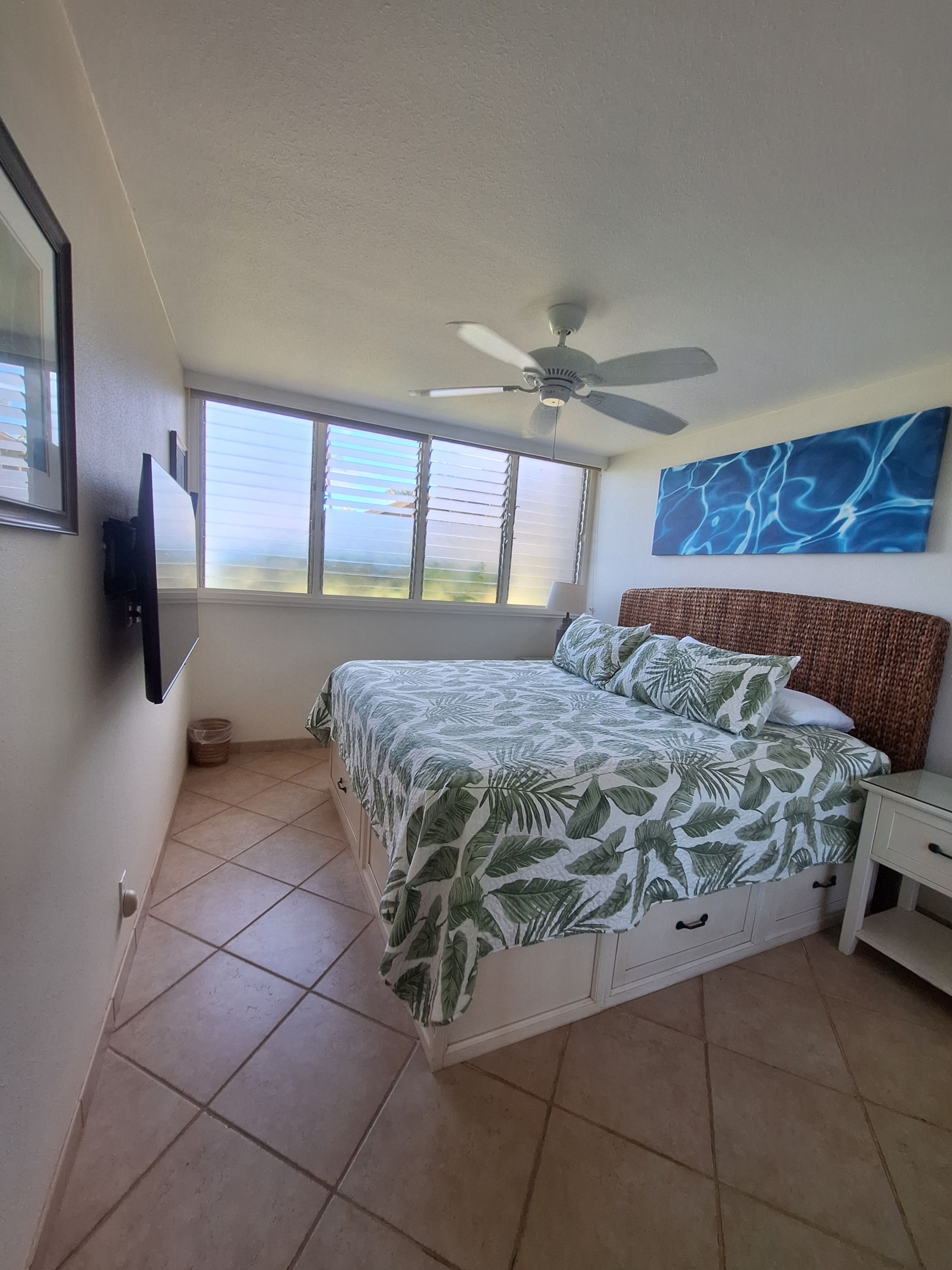 Condo in Lahaina · ★4.97 · 1 bedroom · 1 bed · 1 bath - Image 11