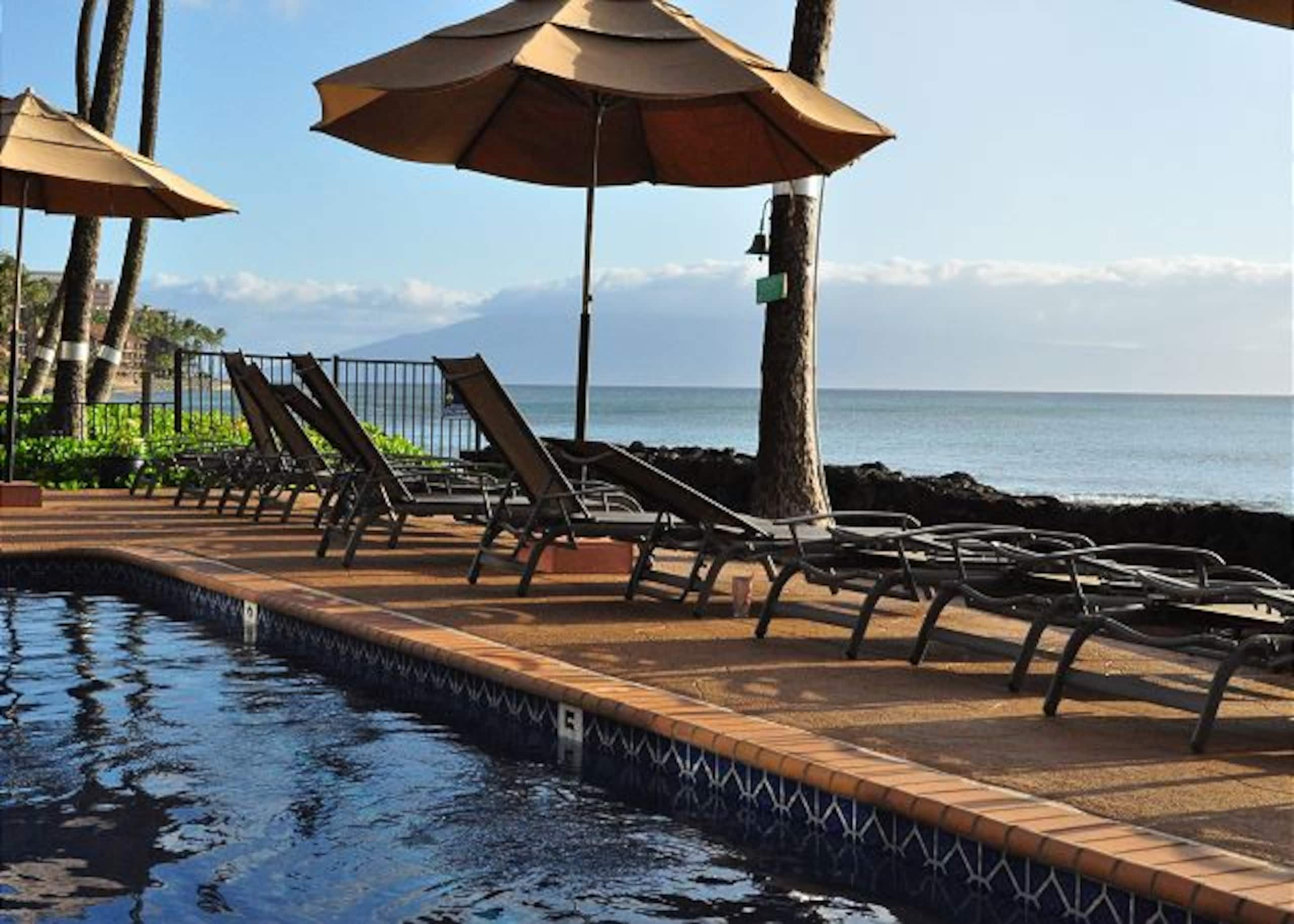 Condo in Lahaina · ★4.97 · 1 bedroom · 1 bed · 1 bath - Image 22