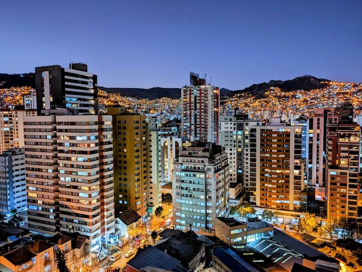 Sunny Apt, Stunning Views, Great Location - Bolivia