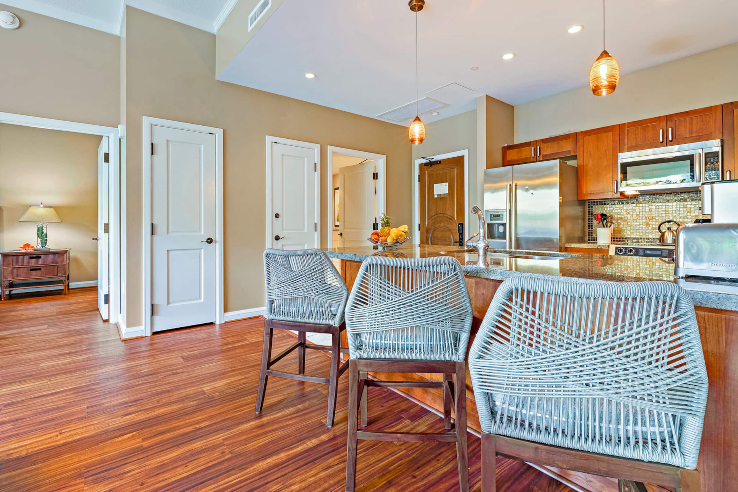 Condo in Lahaina · ★4.94 · 2 bedrooms · 3 beds · 2 baths - Image 24