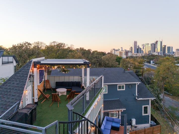Rooftop Jungle With Skyline Views - Austin, TX