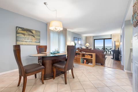 Top performing Airbnb: Beautiful Ormond Beach Ocean Front Condo in Ormond By The Sea