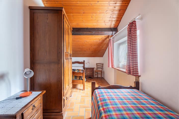 غرفة النوم 2