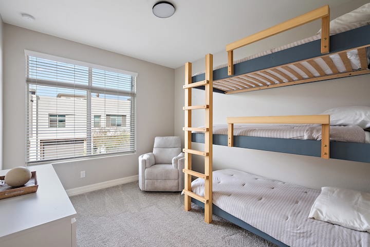 Colchón de aire queen también incluido