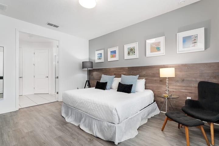 Nuestras habitaciones "Únicas" en Orlando cuentan con la sensación única de estar en casa, pero con un "toque" y privacidad de un bonito hotel.