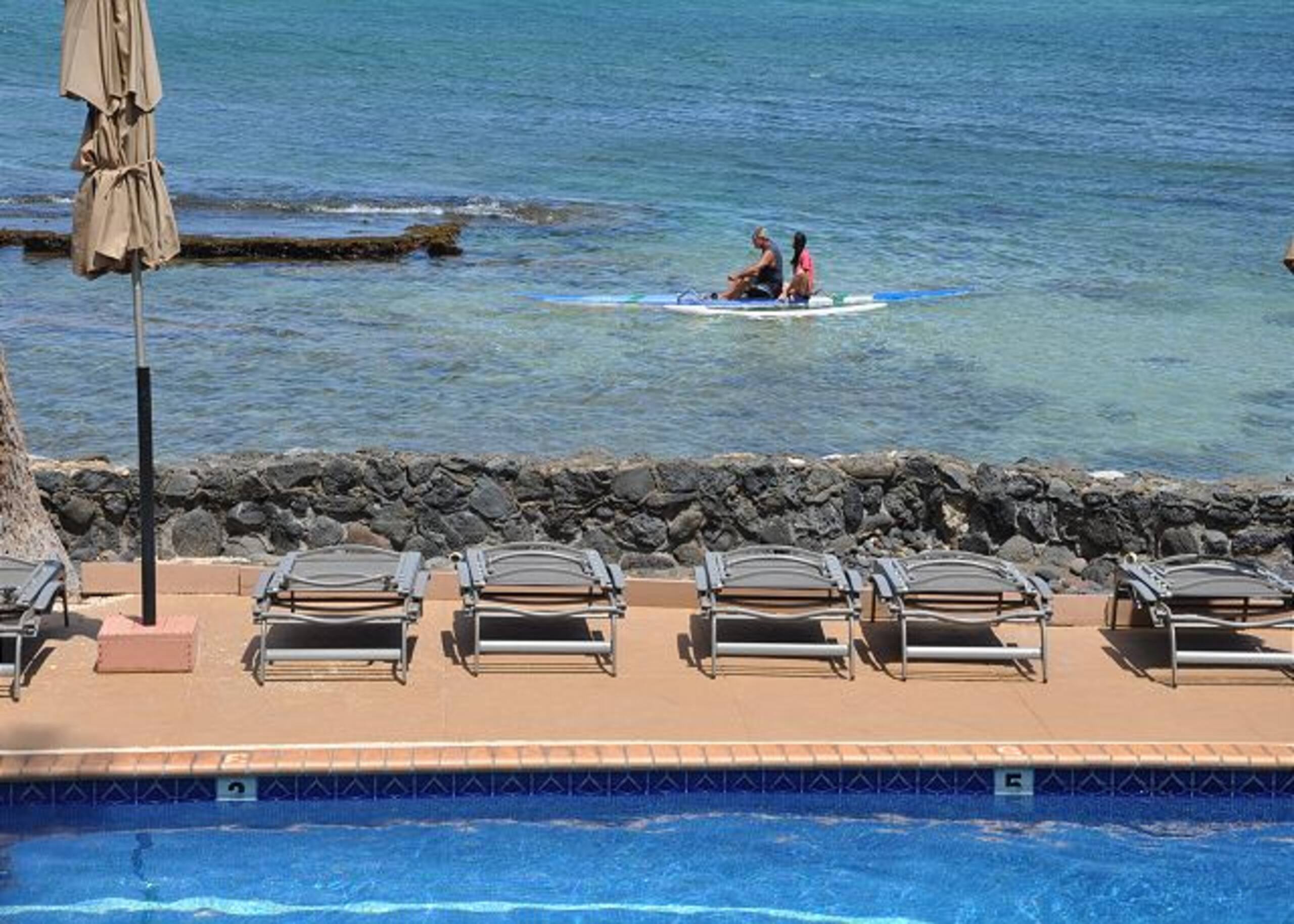 Condo in Lahaina · ★4.79 · 2 bedrooms · 3 beds · 1 private bath - Image 33