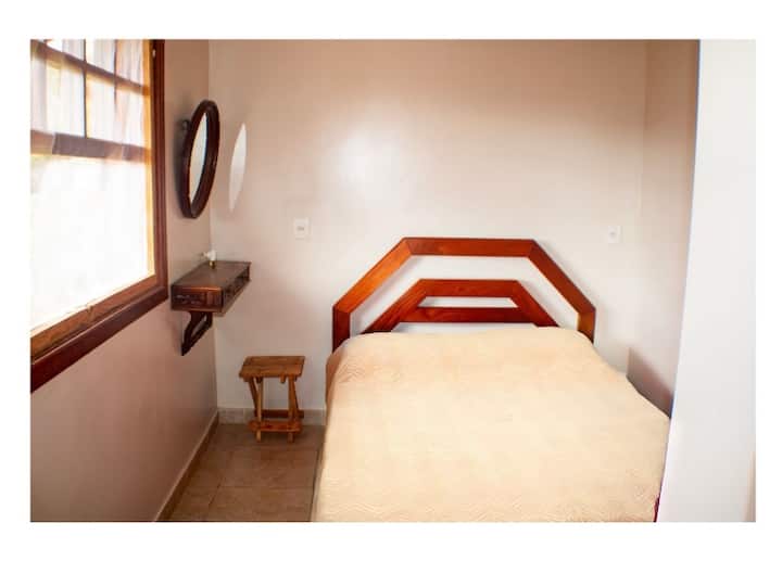 საძინებელი 2