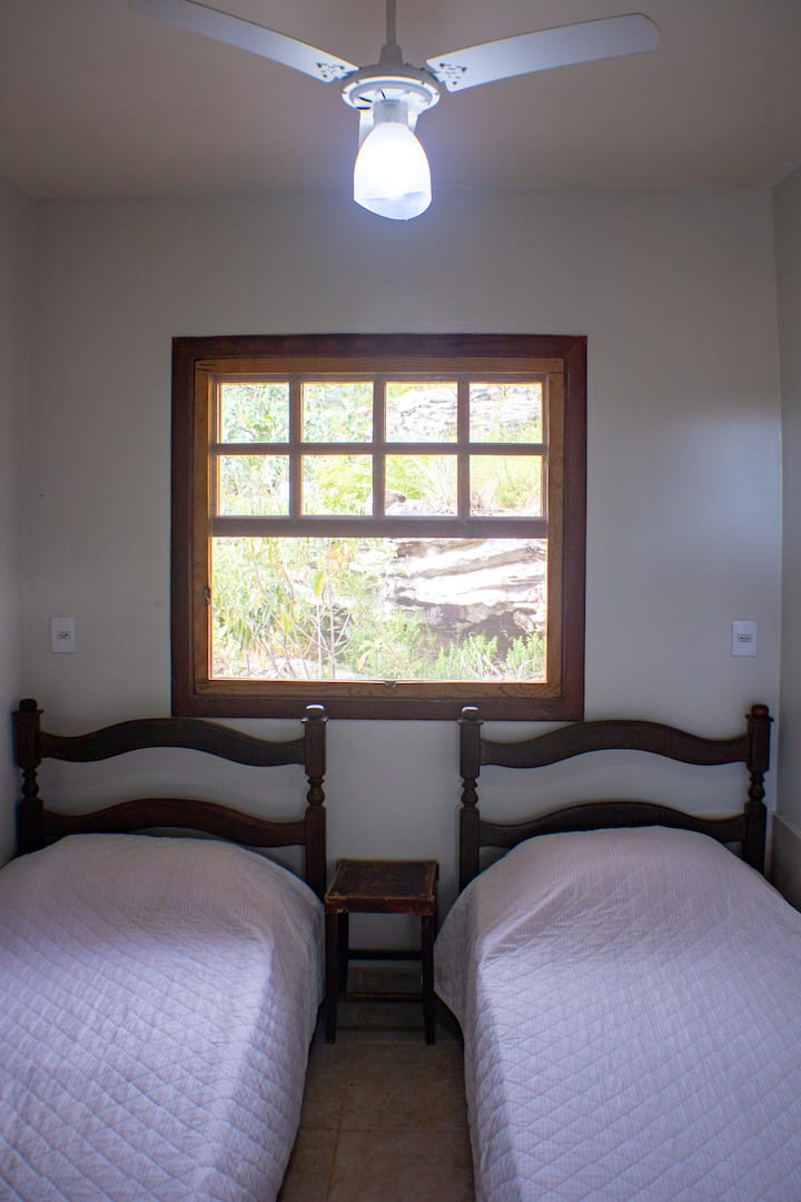 საძინებელი 1