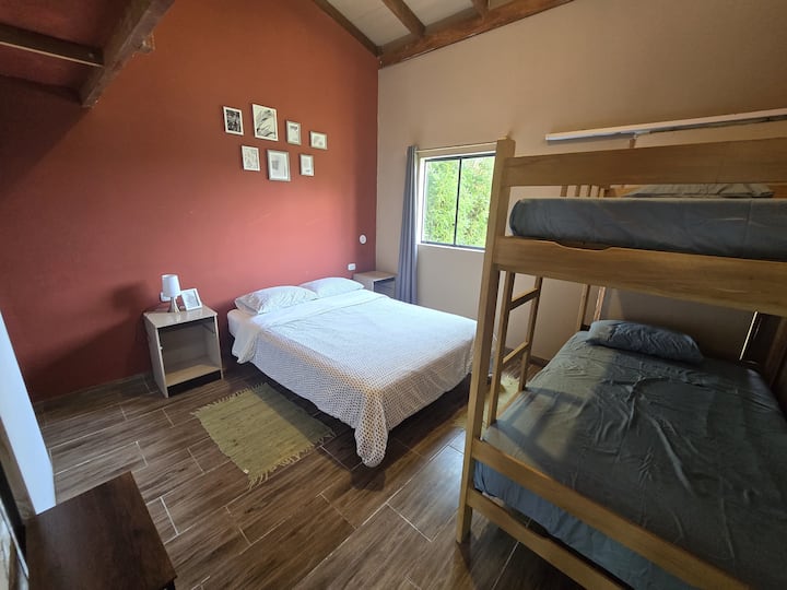 საძინებელი 1