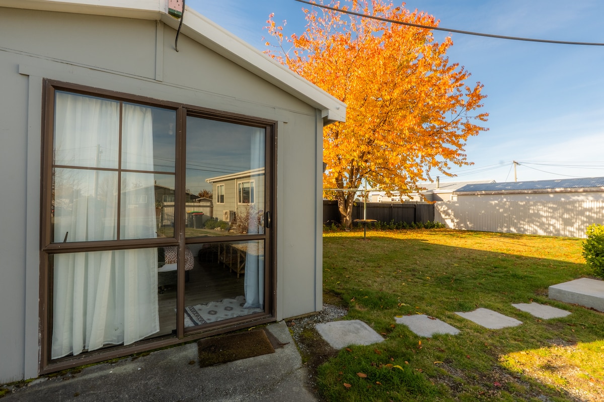 Reel 'n' Relax on Mackenzie Drive, Twizel - Houses for Rent in