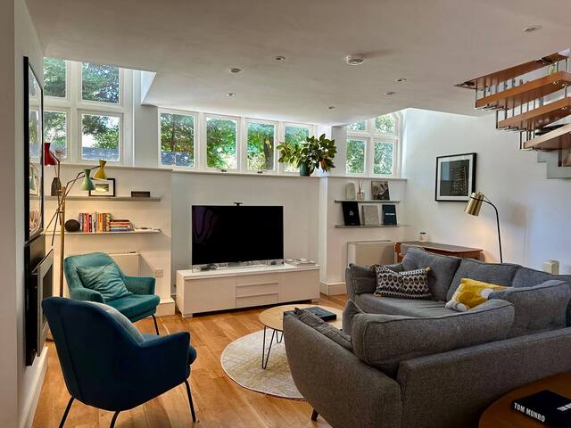 Serene retreat nestled in elegant St John’s Wood gallery image 2