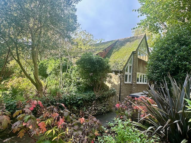 Serene retreat nestled in elegant St John’s Wood