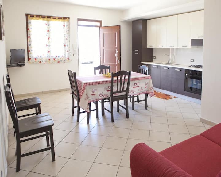 Appartamento Piano Terra Con Due Camere Da Letto - Pozzallo