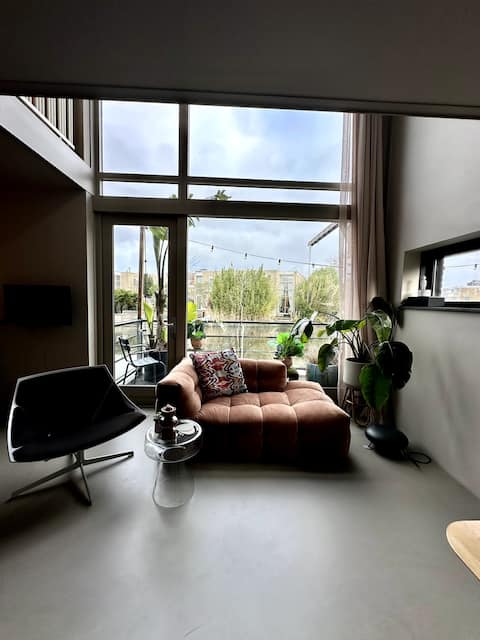 Aquavilla with hottub and sauna - near Amsterdam