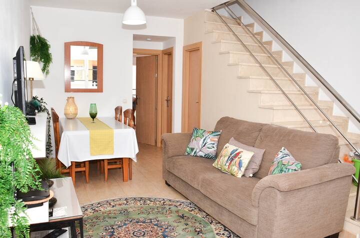 Beautiful 3-bed Home, Large Patio & Communal Pool - Fuerteventura