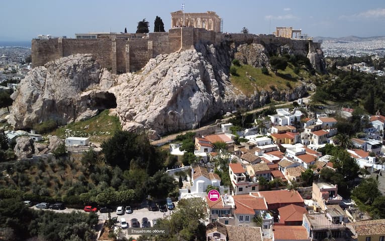 In the shadow of Acropolis-Breathtaking view