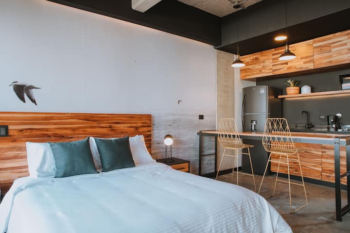 Fresh & Comfortable Unit In The Walkable Laureles - Itagüi