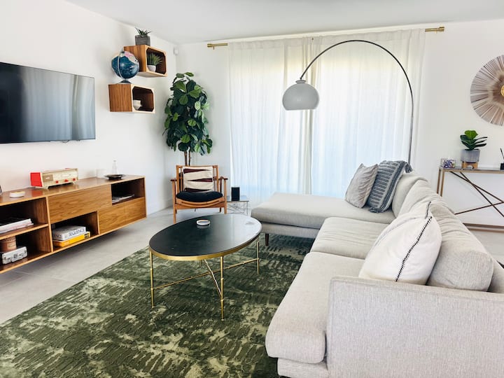The Molino House - A Dreamy Alexander Ranch - Palm Springs, CA