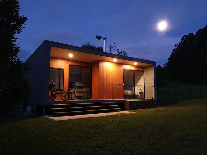Modern Couples Getaway, Zarina Country Cabin #3 - Maleny