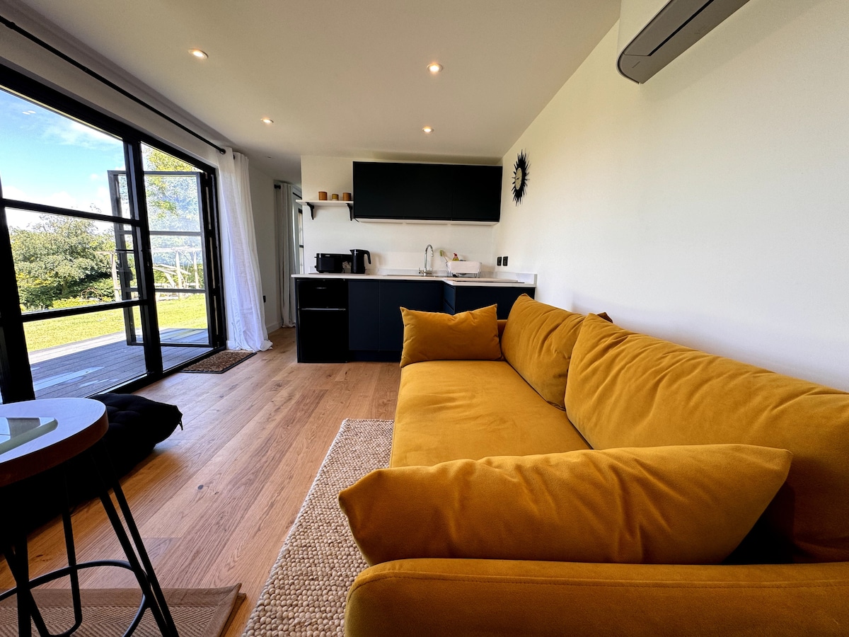 Top Airbnb: The Cabin 'Up Over' in Torridge