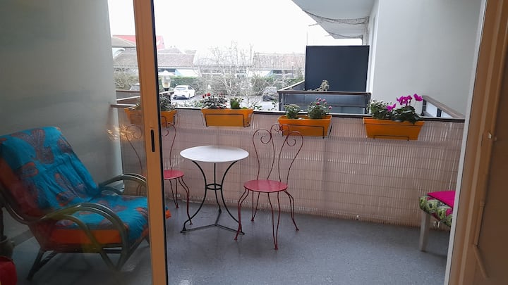 Joli Studio Bord De L'eau - ibis budget Libourne