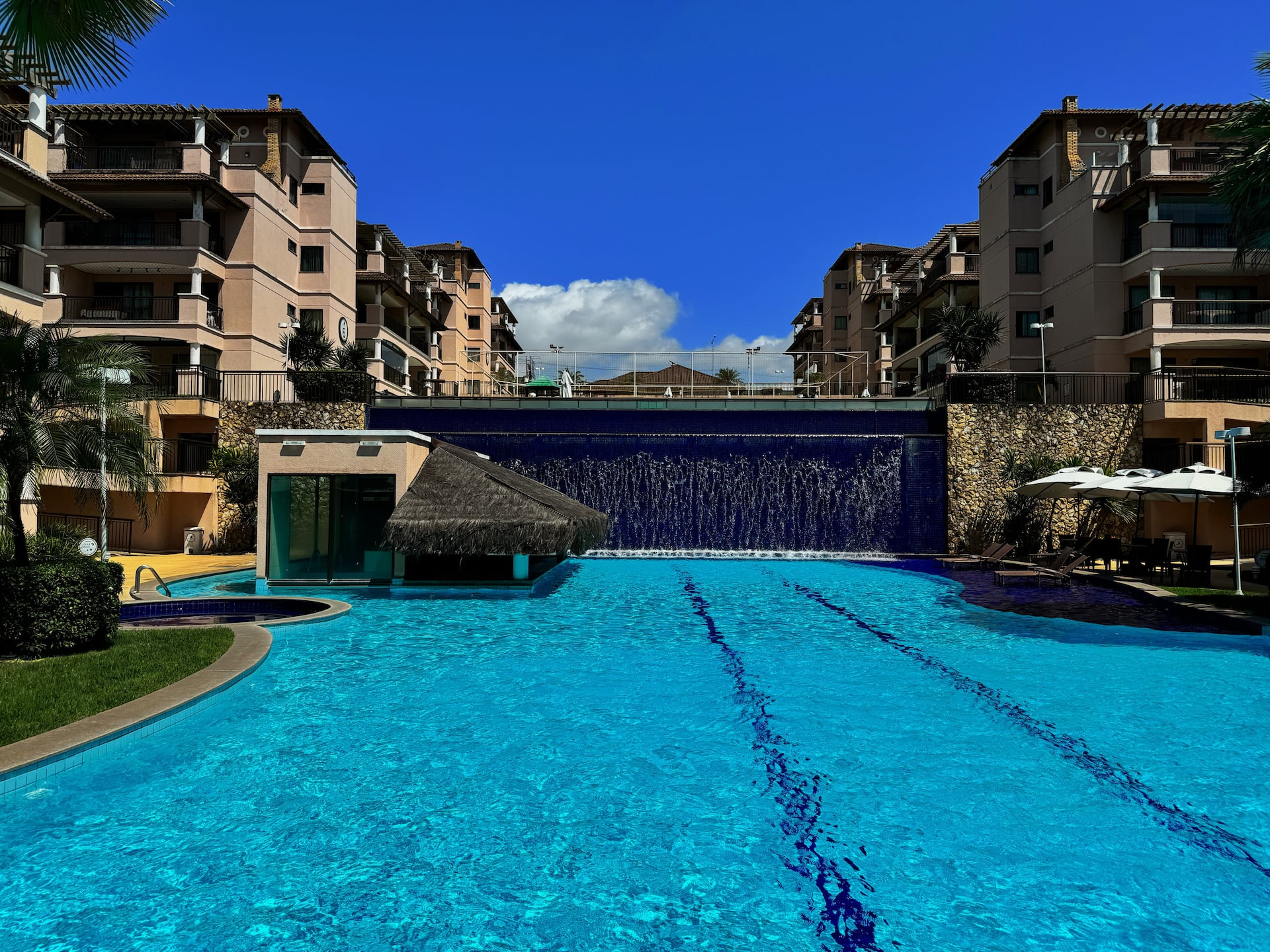 Penthouse with Bathtub, 3min. from Beach Park