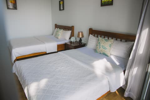 Sen Villa-Room 2 bed garden view, hills.