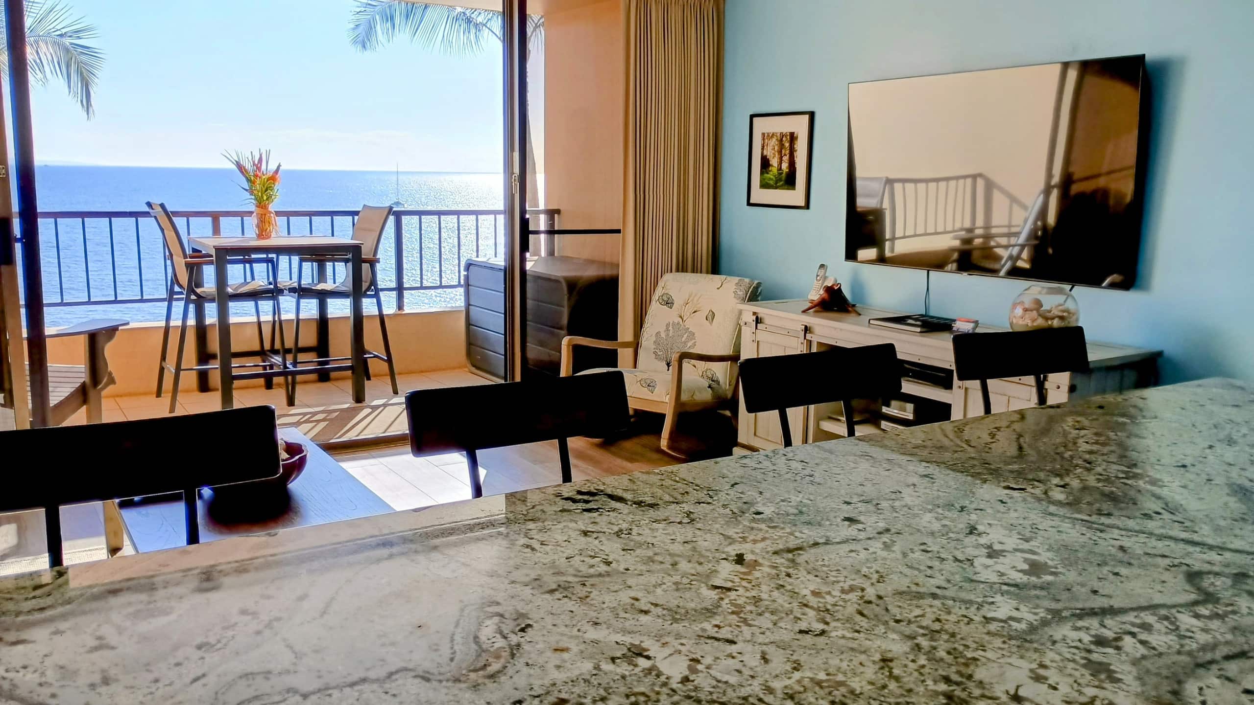 Condo in Kihei · ★4.95 · 1 bedroom · 2 beds · 1 bath - Image 7