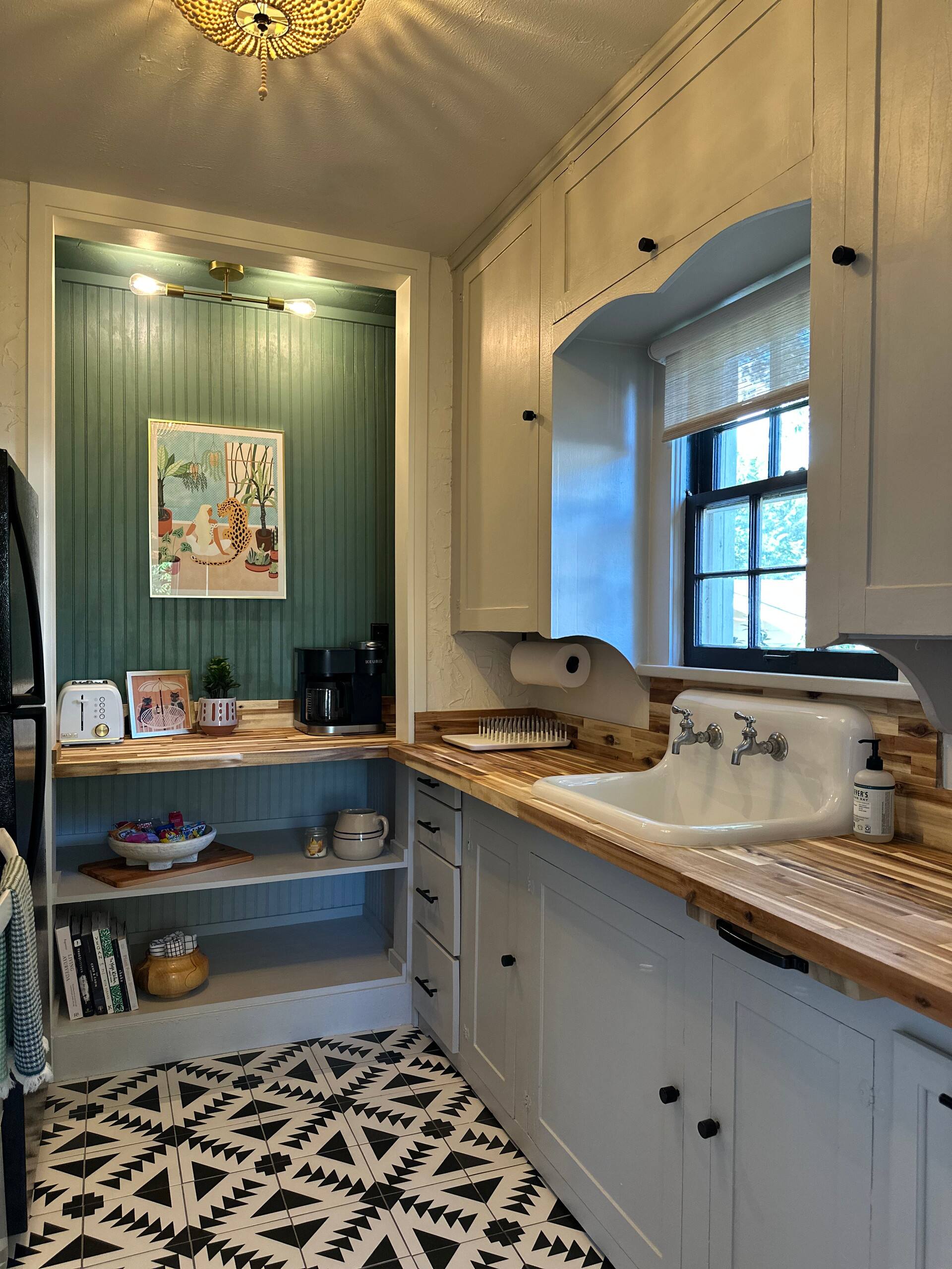 Private Guest Home steps from Paseo Arts District! — photo 4