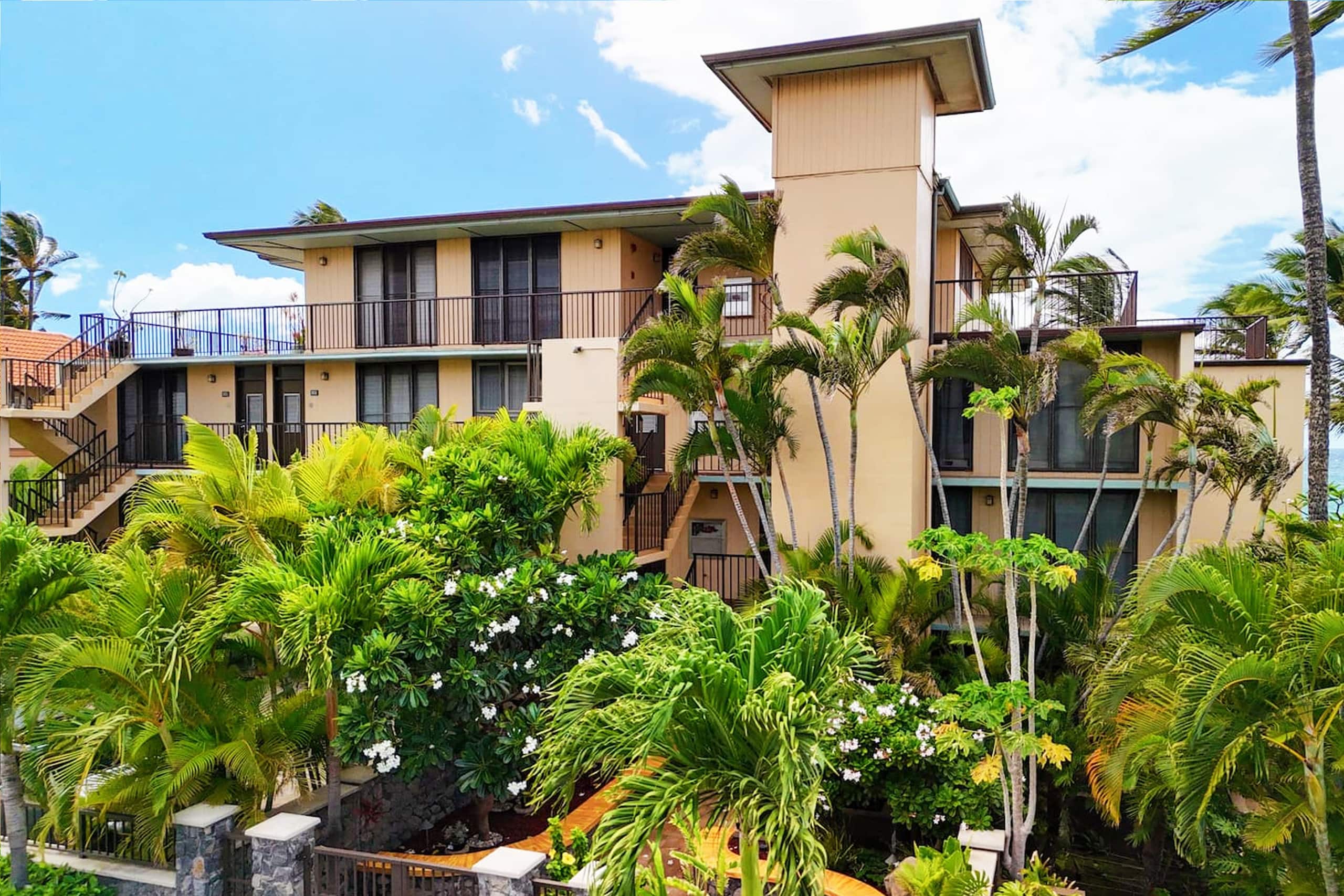 Condo in Kihei · ★4.73 · 1 bedroom · 2 beds · 1 private bath - Image 26