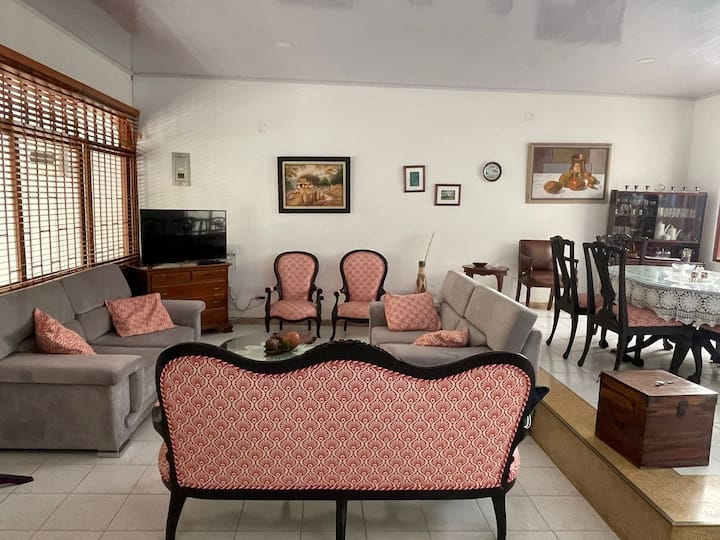 Casa Urbana Amplia Con Jacuzzi En Acacias, Meta. - Acacías