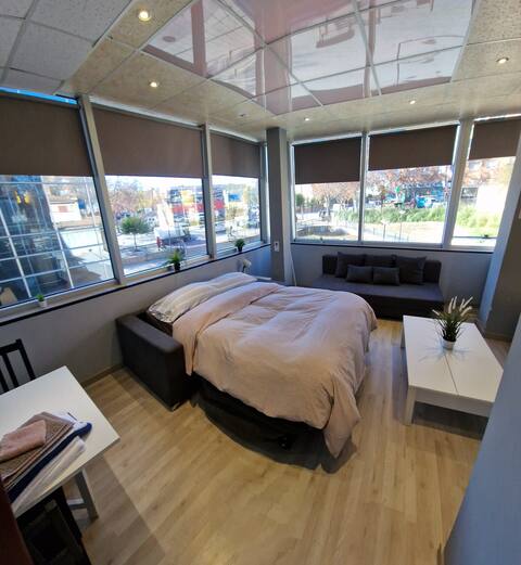 2-"Modern Loft. Wifi. By Madrid.”