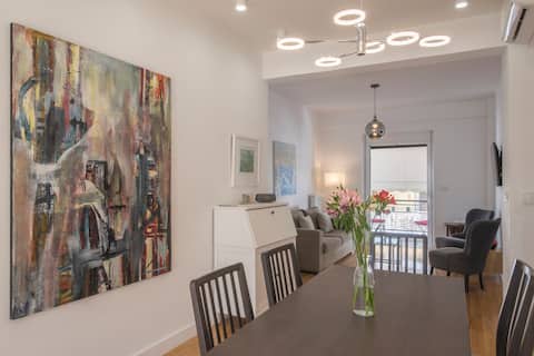 Top Airbnb: Wonderful Central Athens 2 Bedroom 2 Bath Sleeps 8 in ΠΑΓΚΡΑΤΙ ΙΙ