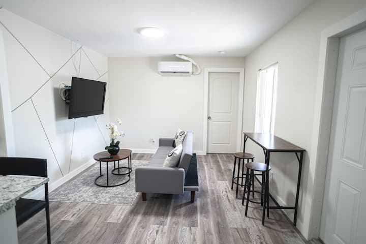 Comfy 2/2 Townhouse Near Airport Beach & Downtown - フォート・ローダデール, FL