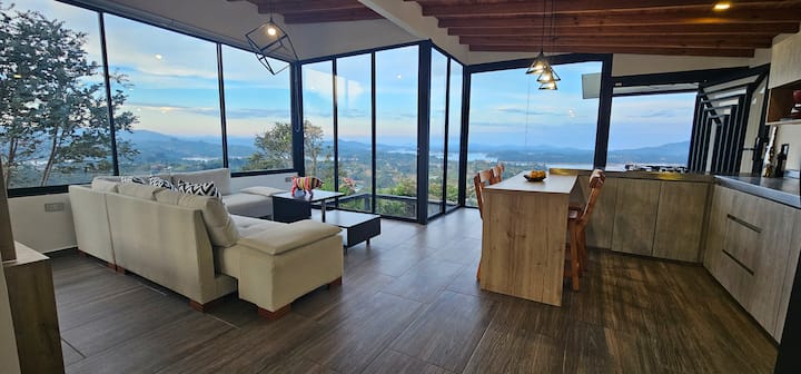 Atalaya Cabin · Reservoir View · Guatapé - コロンビア