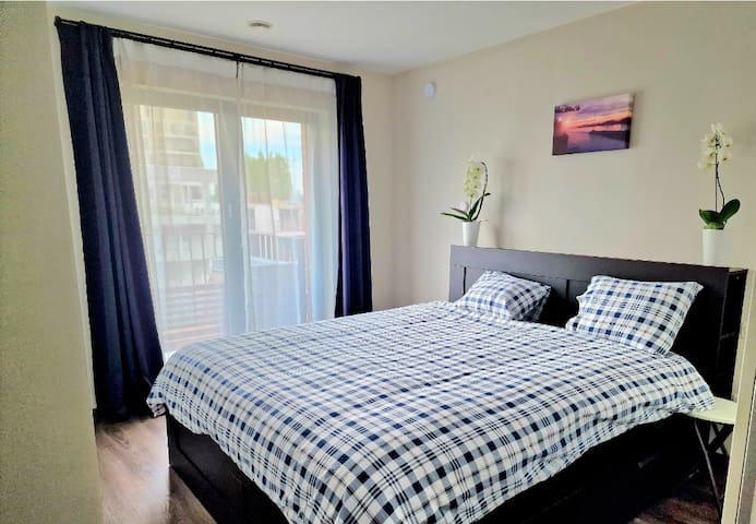 2 bedrooms with Riverview, Homegym & paid parking