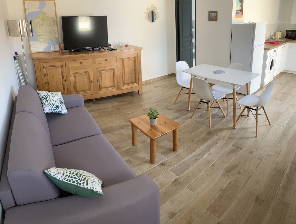 Propriété Airbnb réussie: Charming old 3-star Landes barn, quiet, sleeps 4 à Biscarrosse