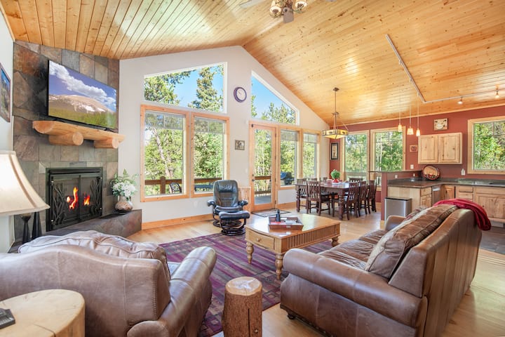 Spacious Modern Mountain Cabin On 2.5 Acres - Fairplay, CO