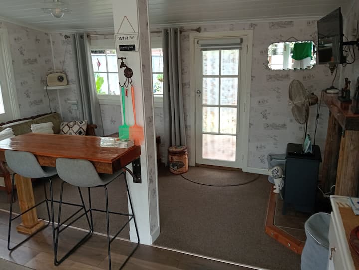 The Cottage, Unique And Tastefully Decorated. - Napier, New Zealand