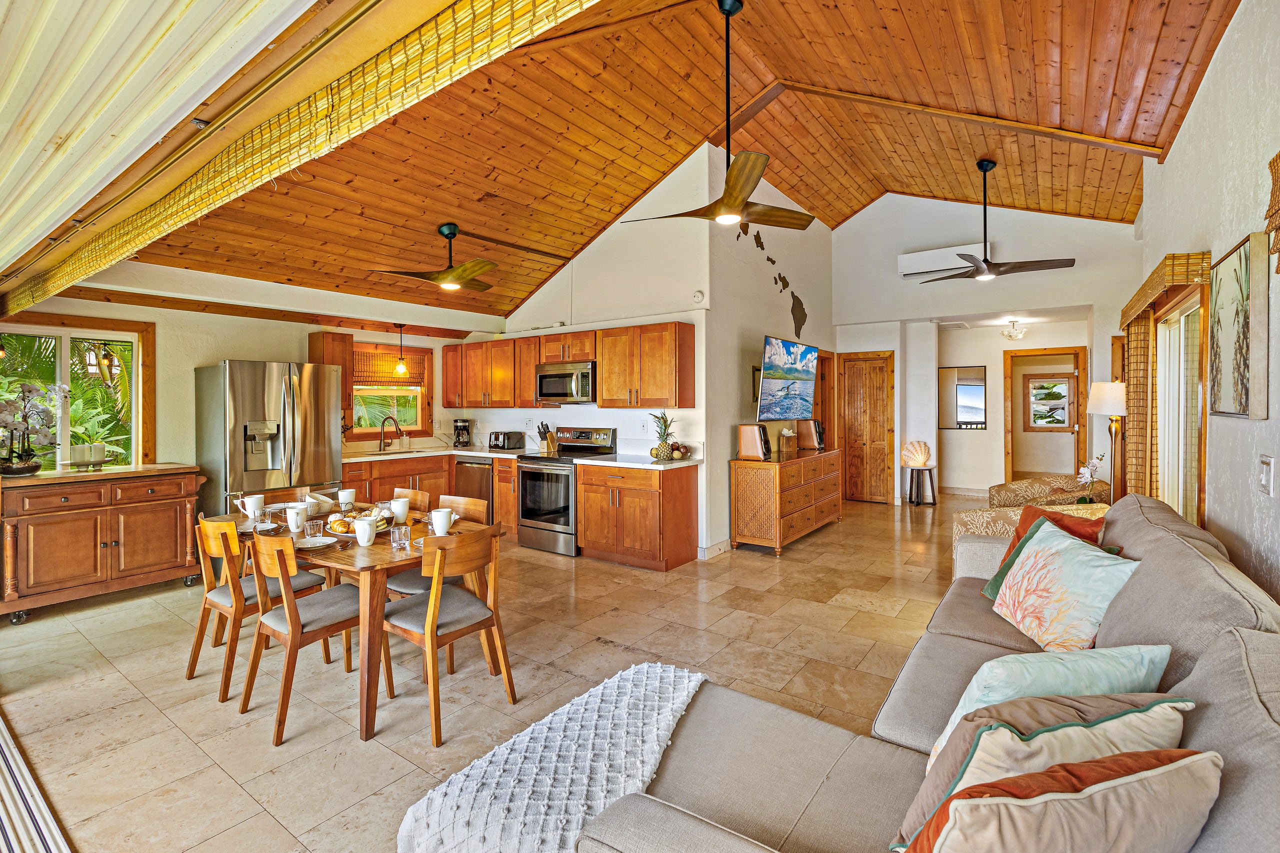 Home in Kihei · ★4.9 · 2 bedrooms · 2 beds · 2 baths - Image 3