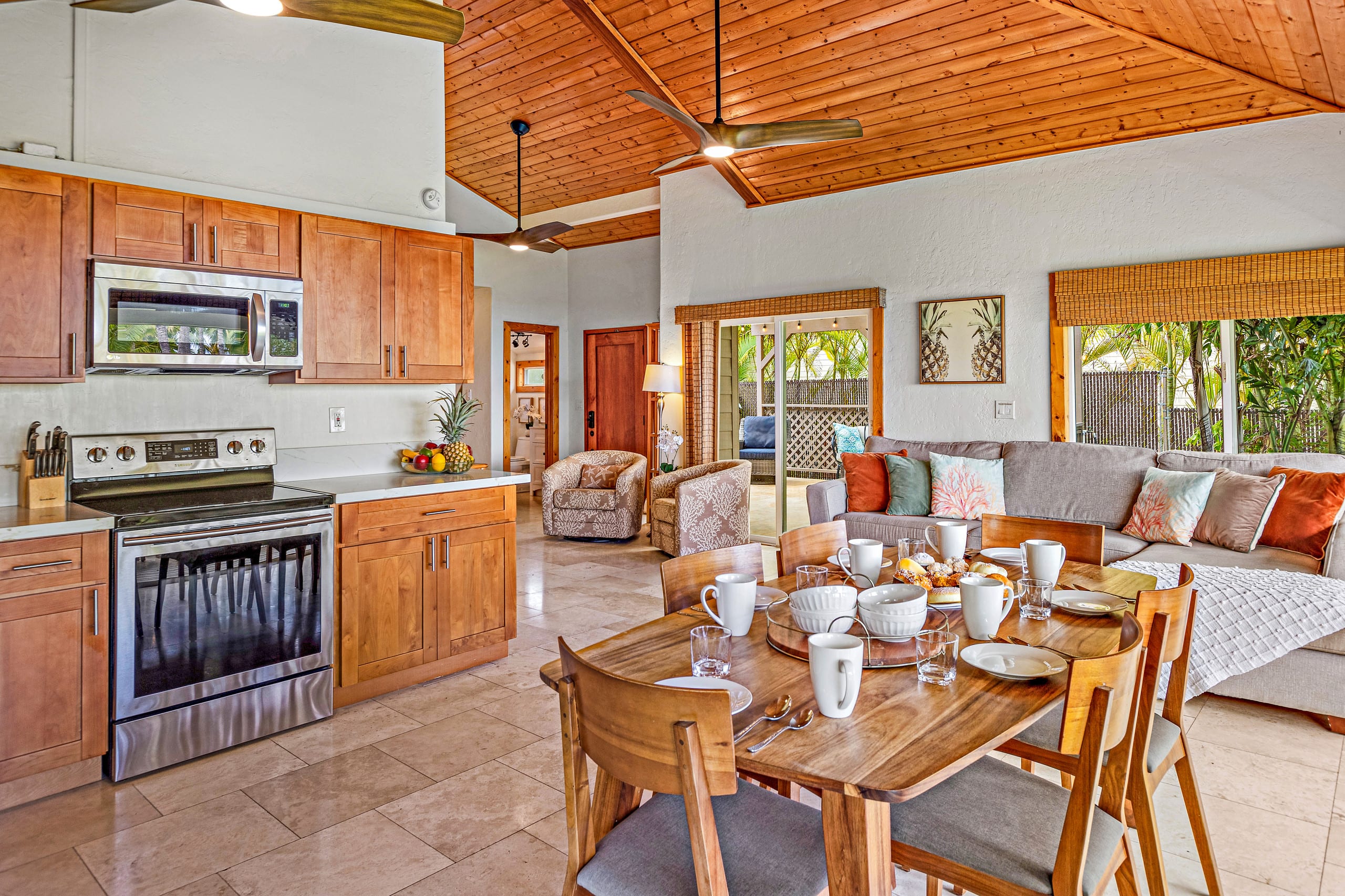 Home in Kihei · ★4.9 · 2 bedrooms · 2 beds · 2 baths - Image 9