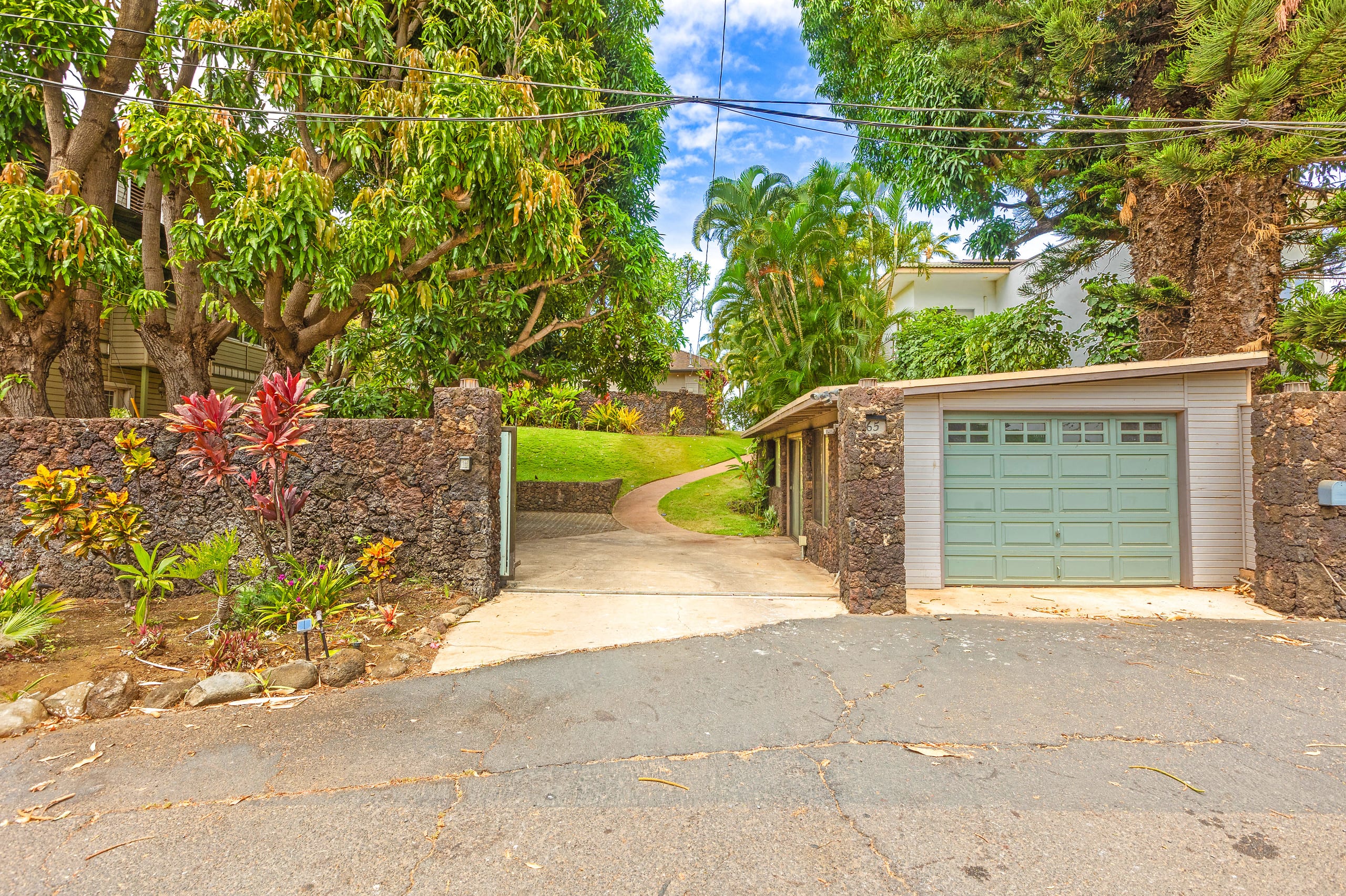Home in Kihei · ★4.9 · 2 bedrooms · 2 beds · 2 baths - Image 49