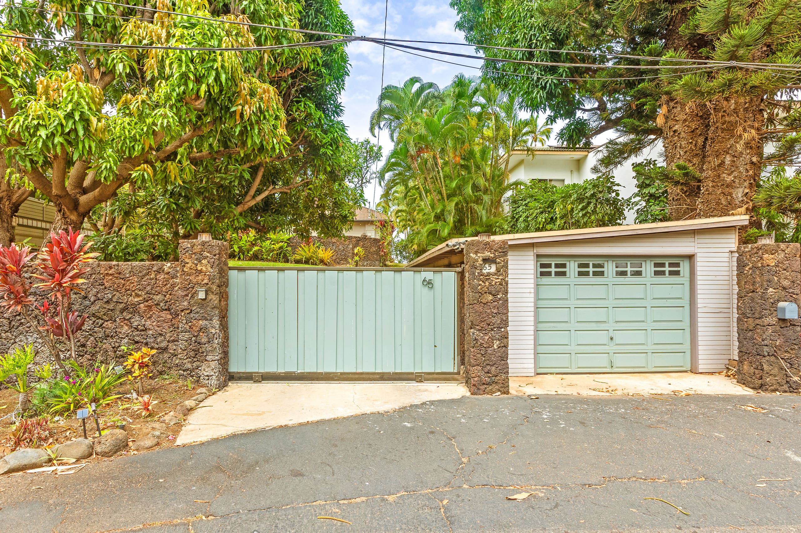 Home in Kihei · ★4.9 · 2 bedrooms · 2 beds · 2 baths - Image 47