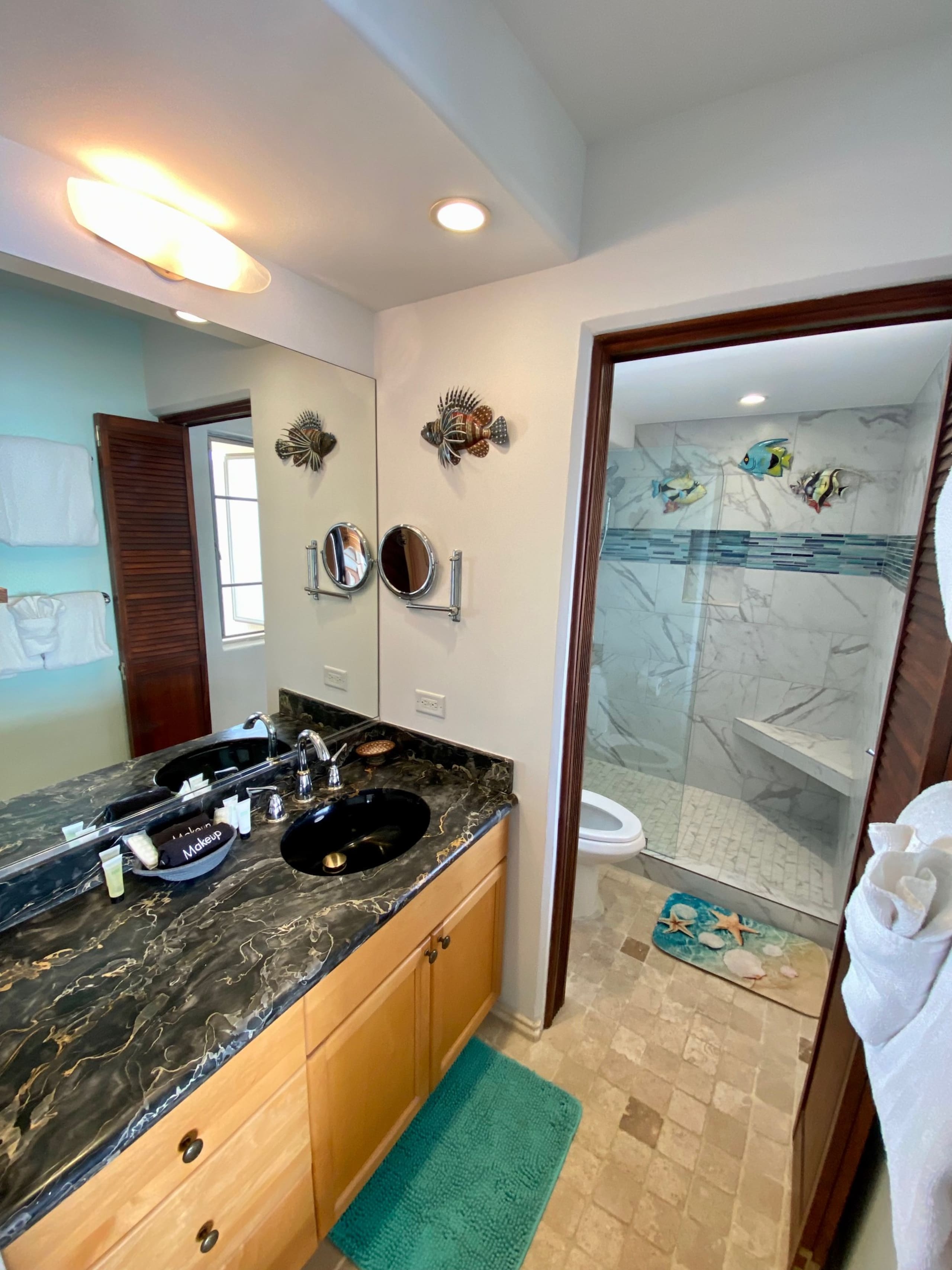 Condo in Lahaina · ★4.93 · 2 bedrooms · 3 beds · 2 baths - Image 18