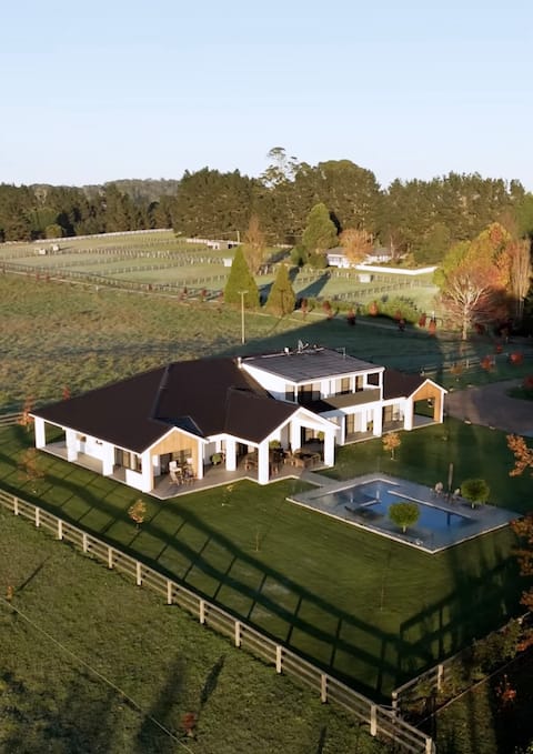 Farmhouse @ Mossvale